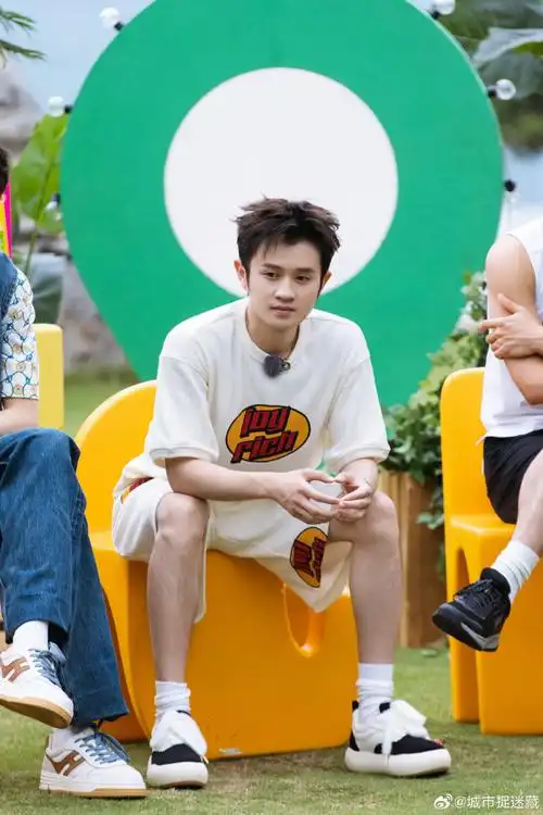 張宥浩@郭俊辰_fiction@吴宣仪_betty@王勉__@翟潇闻@谢可寅@敖子逸