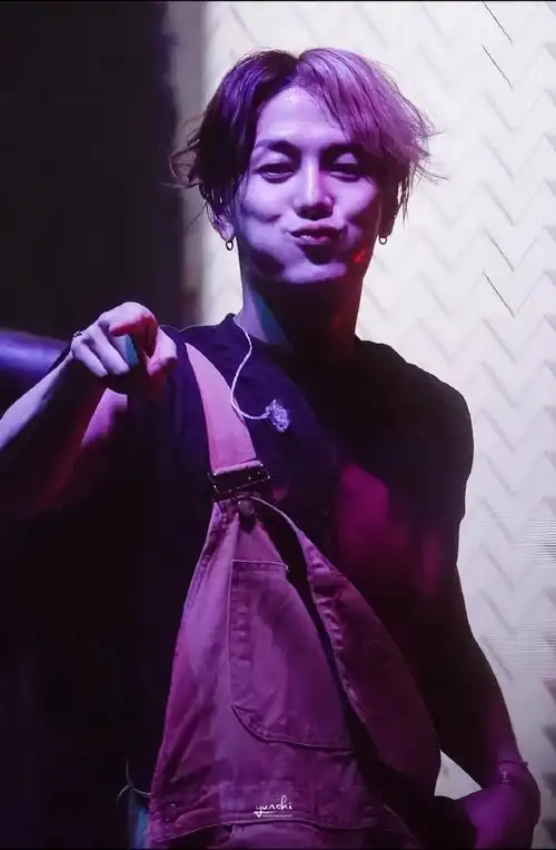 王嘉尔 冷静点广州