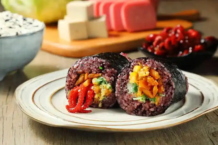 小吃行业发展的佼佼者阿杏饭团