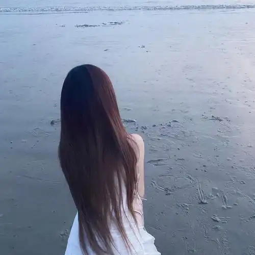 女生头像 海边女头 三色堇儿
