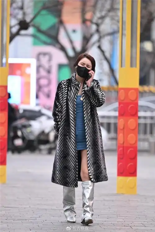 冬季出门长靴搭配,保暖时尚的穿搭|长靴|款式|美女_新浪新闻
