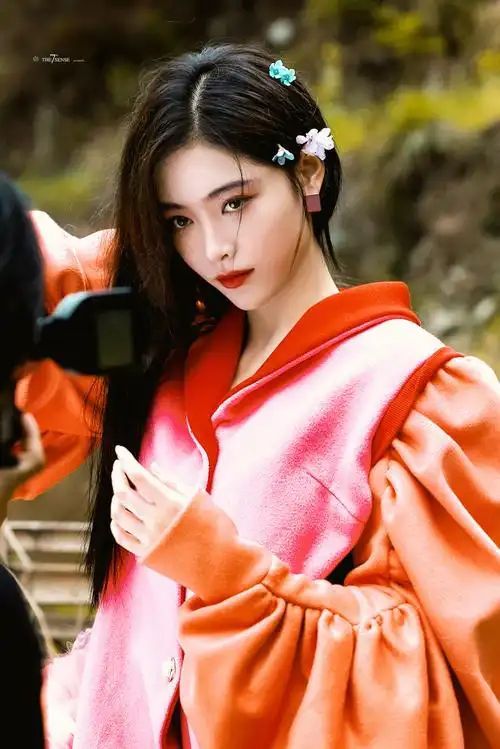 许佳琪侗族造型大片##许佳琪侗族田园大片