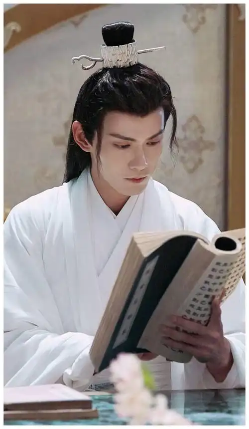 盘点古装装扮的美男子 看看大家更喜欢哪一位呢?