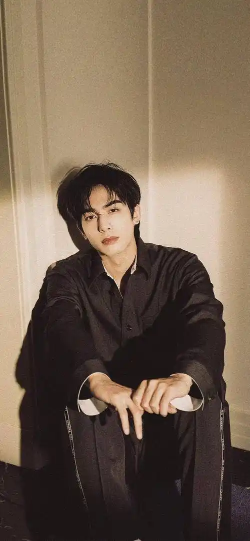 帅哥系列壁纸-第68期-宋威龙