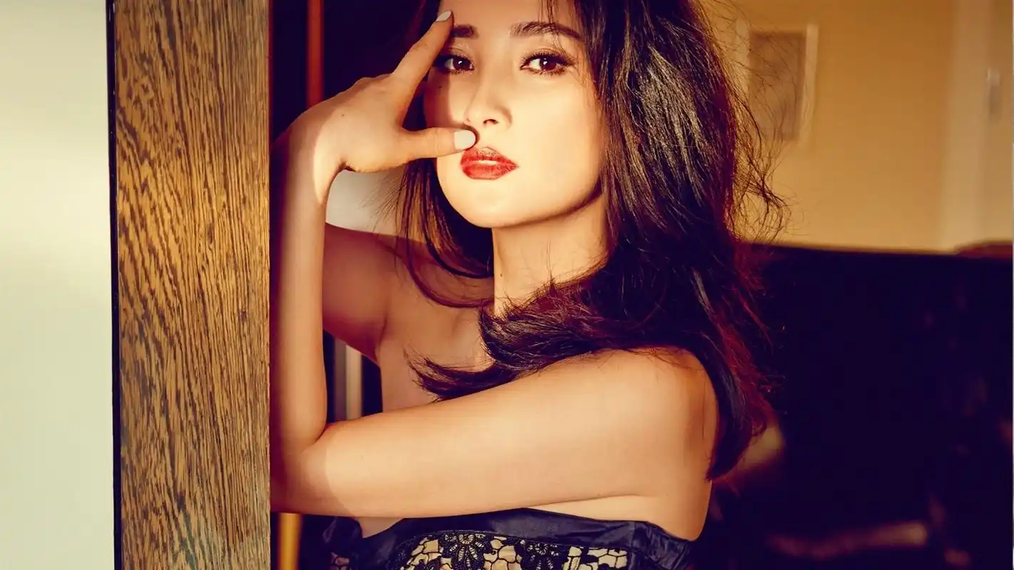 蒋勤勤终于美回来了,颜值力压郭碧婷