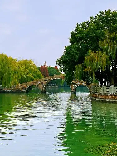 著名诗人白居易曾经说过:"忆江南,最忆是杭州,然而美丽的景色,江南