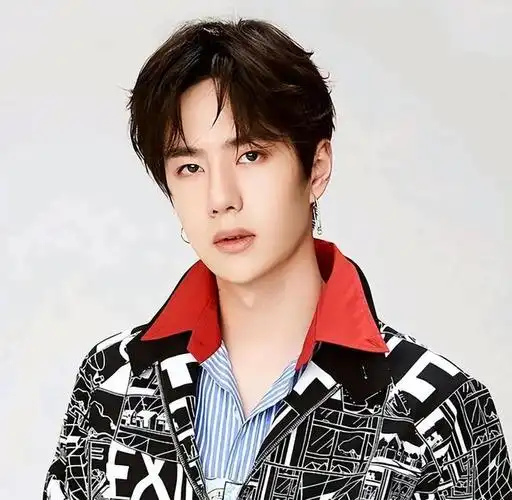 炸裂事件吴京许凯王一博遭遇感染艾滋风波