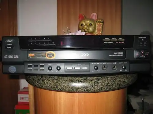 电视播放器也发生了不小的变化,开始出现了vcd/dvd影碟机产品