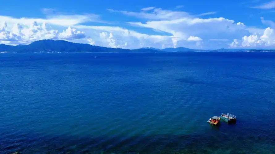 蓝天白云大海才是最美的夏天啊