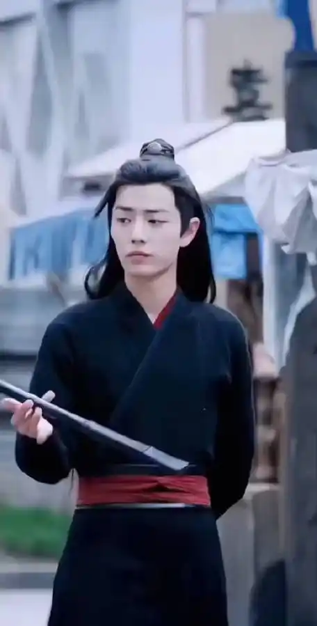 终是随便不出鞘,从此陈情不离手    @x玖少年团肖战daytoy萌兔