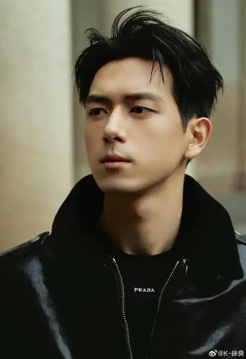 #李现##李现看秀look#