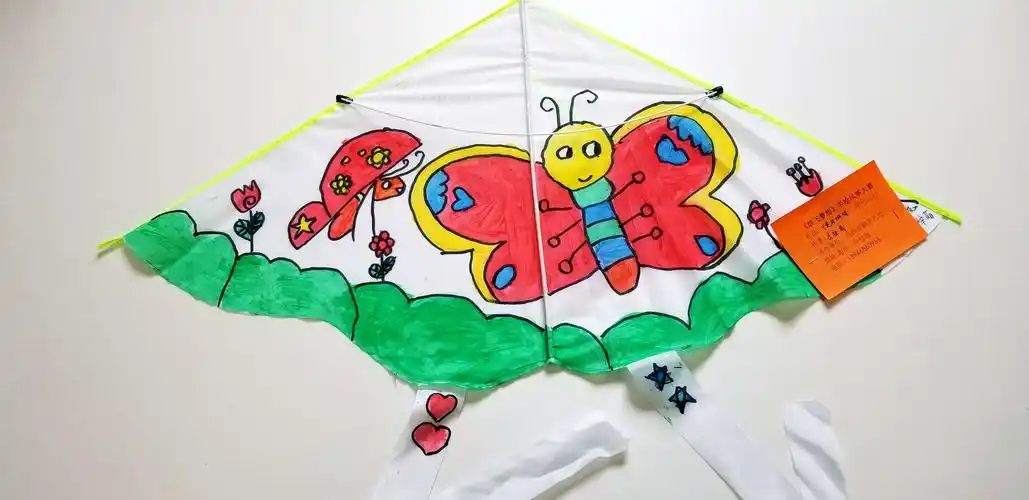 鸡西新玛特中心店涂鸦春天,放飞梦想手绘风筝大赛