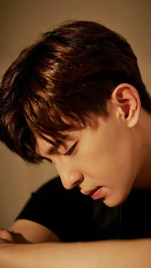 邓伦个性帅气写真