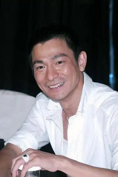 刘德华父亲葬礼细节公开,遗体将于下月火化,灵堂不对外公开