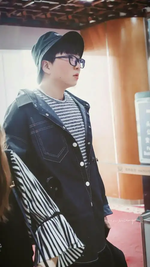 2018 428 毛不易机场