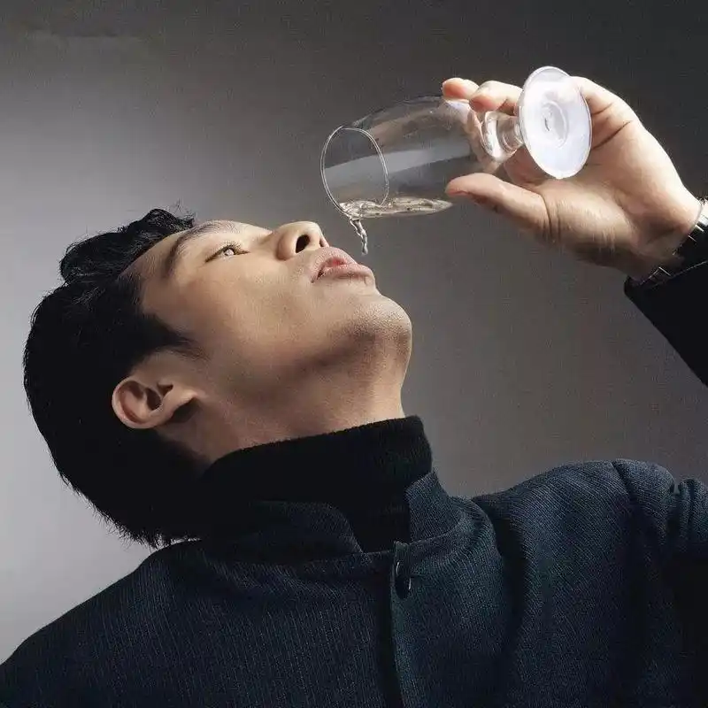 为什么喝酒的男人值得尊敬,更值得结交