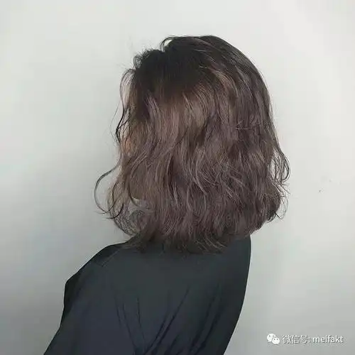 齐肩发这样烫,年轻又好看