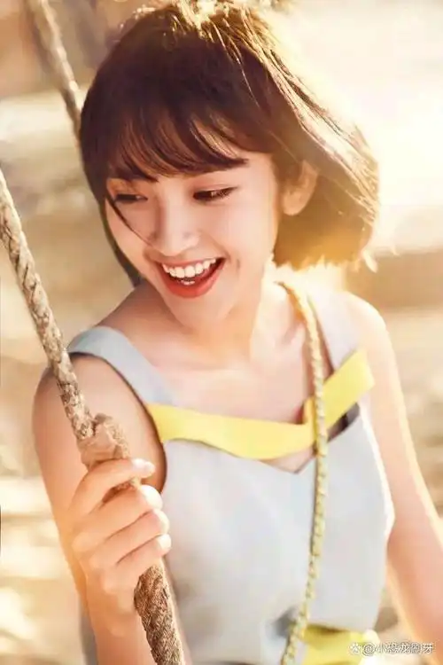 回眸一笑百媚生盘点笑容甜美且具有感染力的8位女明星