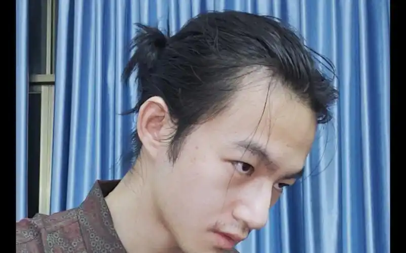 艾伦耶格尔 发型 cos