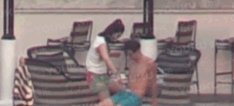 和"票房女王"白百何在泳池边一指禅的男模张爱朋,你最近还好吗