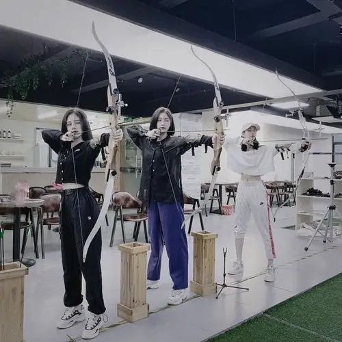 鞠婧祎 许佳琪 周洁琼