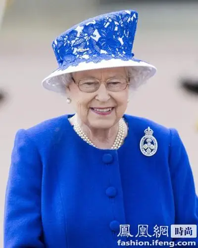 看女王伊丽莎白二世20款帽饰巧修脸型