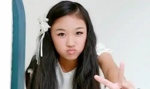 杨可伊个人资料 因与蔡徐坤上同一所学校而被大家热议