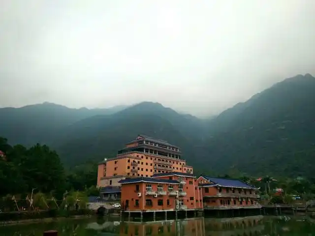 "仙人"之村——汕尾海丰莲花山度假村