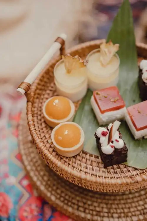 下午茶七彩花花隧道波希米亚风设计叹11款咸甜点brownie松饼消暑椰青