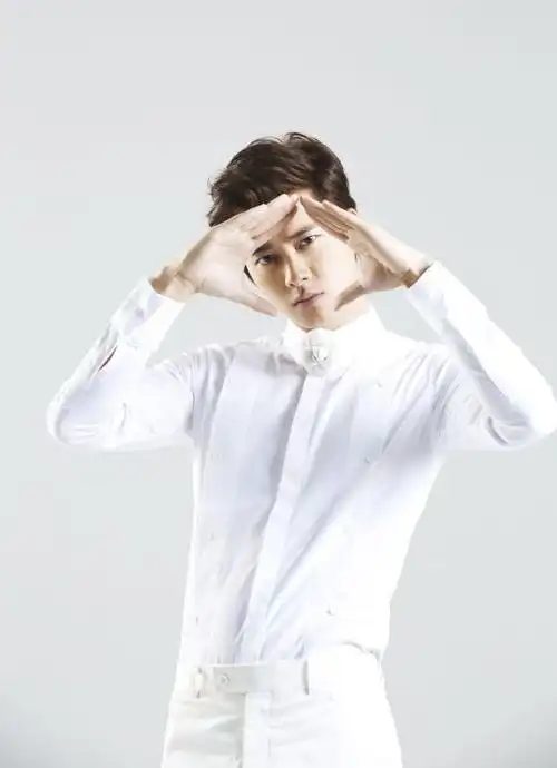 帅哥图片李易峰个人资料图片帅哥猛男文章小虾米