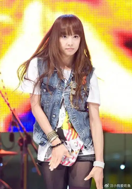 宋茜晒跳舞视频怀念fx日子,坦言"谢谢你们记得"|宋茜|f(x)|舞蹈_新浪