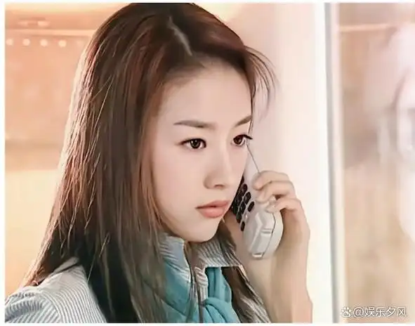 《白领公寓》:原来董洁早期颜值这么顶!怪不得潘粤明那么爱她