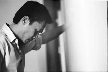 梁朝伟:学会忘记,不然徒增烦恼