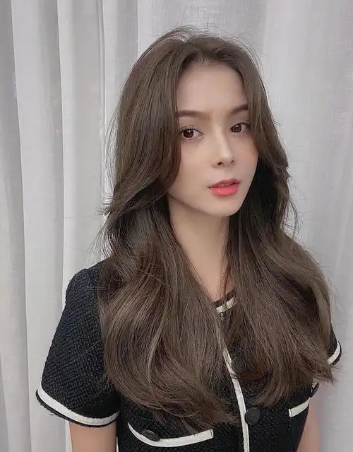 🌸头发颜色对女孩的改变有多大🌸美发米棕色