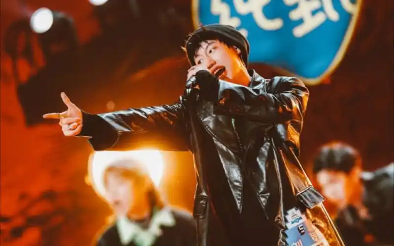 【ak刘彰】"脚踩你们爬不上的台" ‖ 快嘴rap用四句hook封神