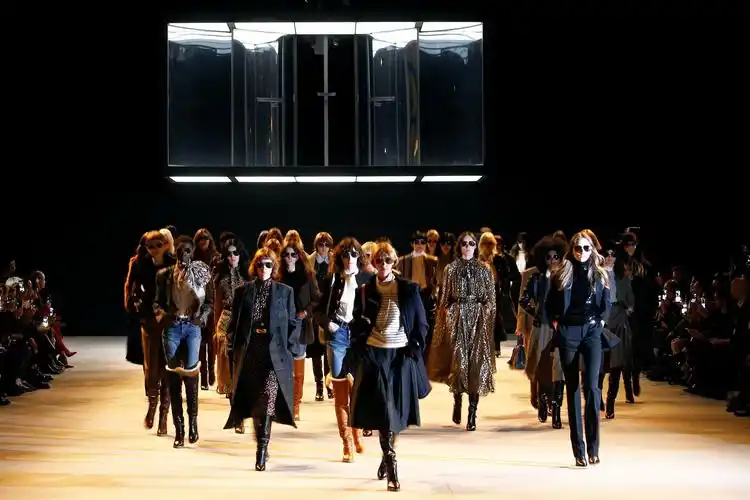 巴黎时装周celine品牌时装秀