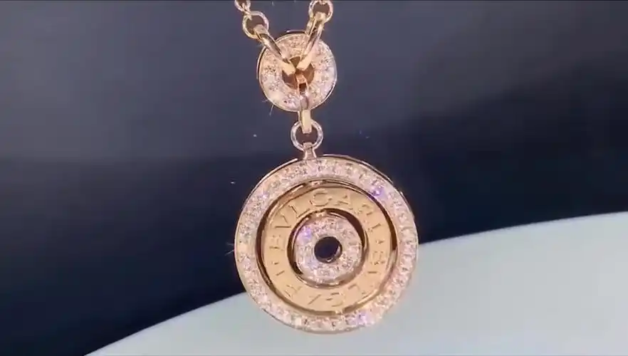 宝格丽时来运转项链专柜价格(宝格丽时来运转项链哪个颜色好看)