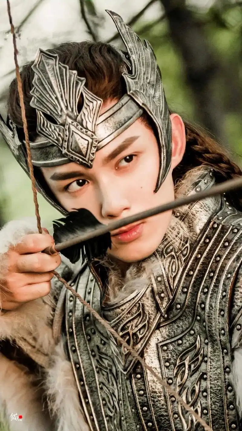 这造型真是帅炸天了.#图文扶持计划入口 #阿诗勒隼 #吴磊# - 抖音