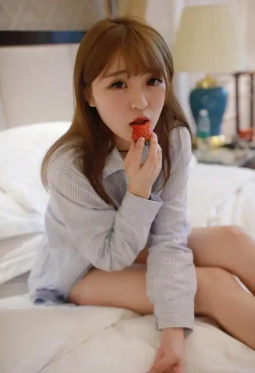 回车桌面>图库>伊小七momo性感诱惑写真> | 美女壁纸