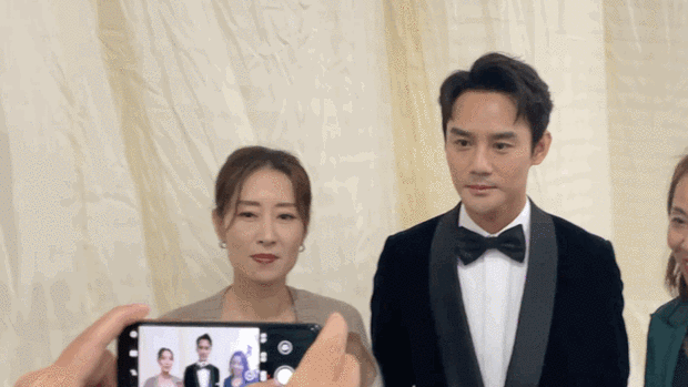 金鸡奖后台明诚和大姐见面了拥抱了