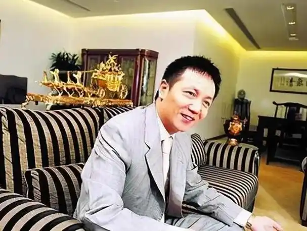 上海首富周正毅:入狱嫌热给整个监狱装空调,服刑16年赚30亿