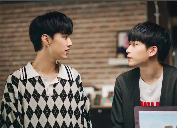 男校风云的主cp受也太水嫩了吧～～～!好清纯!