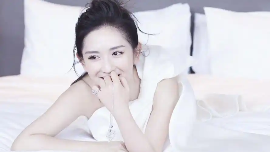 谢娜桌面壁纸213