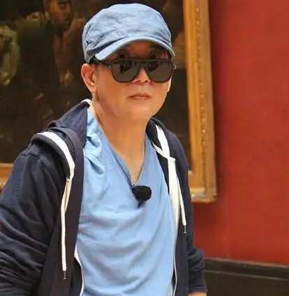 秦汉不是不挽留林青霞而是下跪苦苦哀求后她也无动于衷