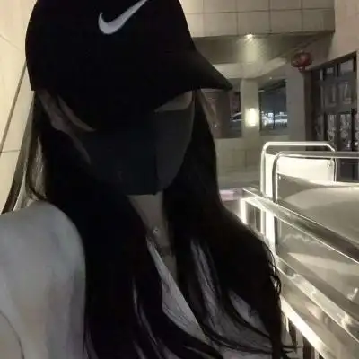 沈期高冷气质女生头像