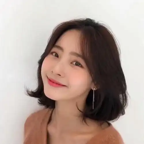 大圆脸适合什么发型 「大圆脸适合什么发型女图片」_网友投稿