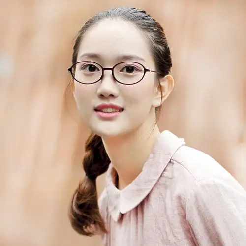 戴眼镜也能艳压群芳,秘诀在这里