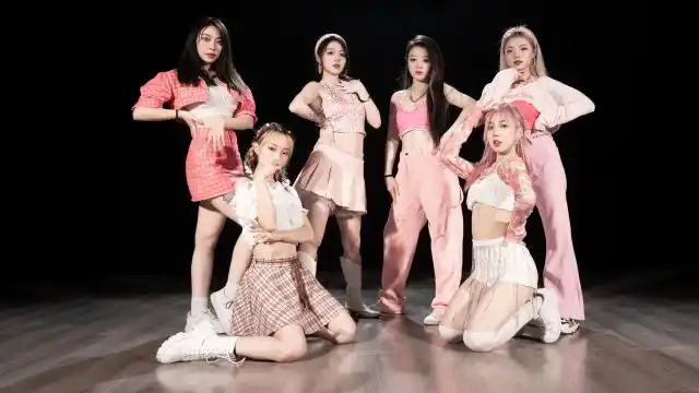 我已经坠入爱河了!【ive】《love dive》女团舞翻跳