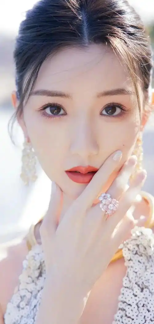 毛晓彤美图分享 第663期_网易订阅