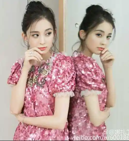 迪丽热巴和古力娜扎气质长相方面有什么对比?